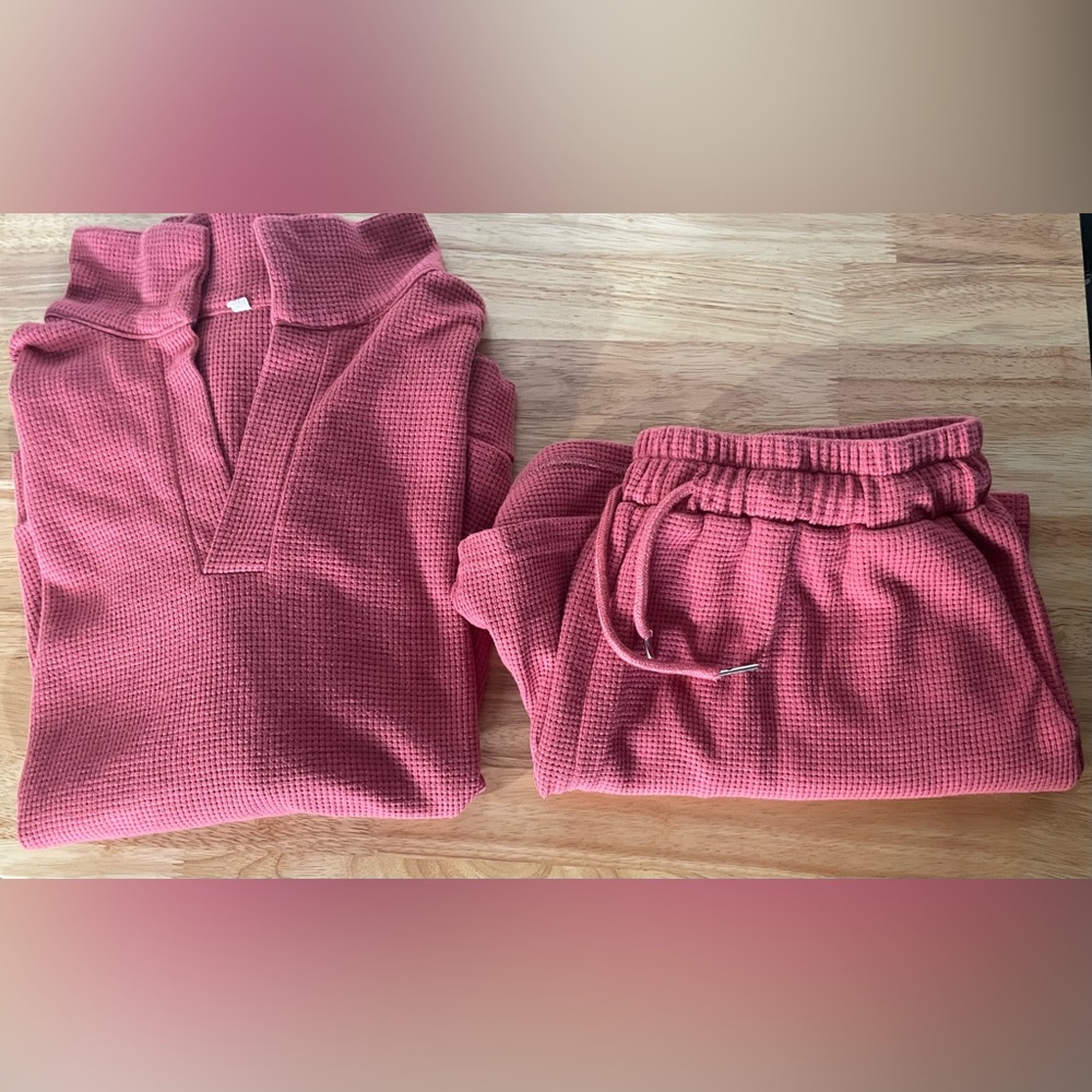 Cute Waffle Knit Set!